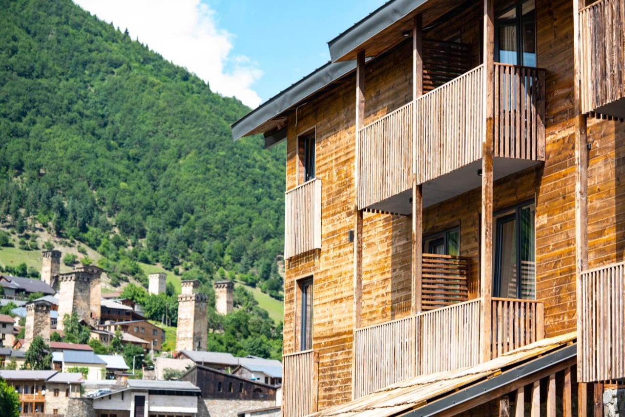 Hotel Lahili Mestia Bagian luar foto