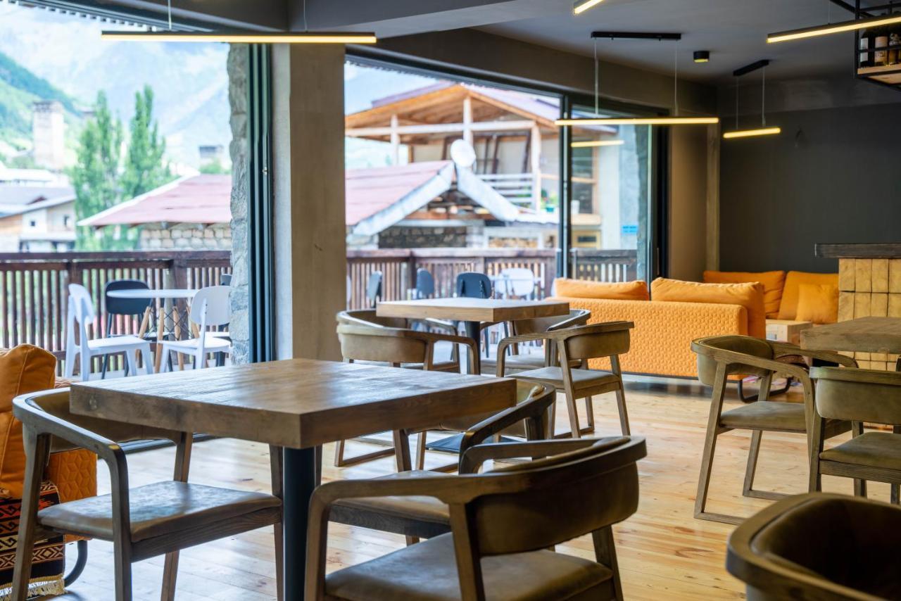 Hotel Lahili Mestia Bagian luar foto
