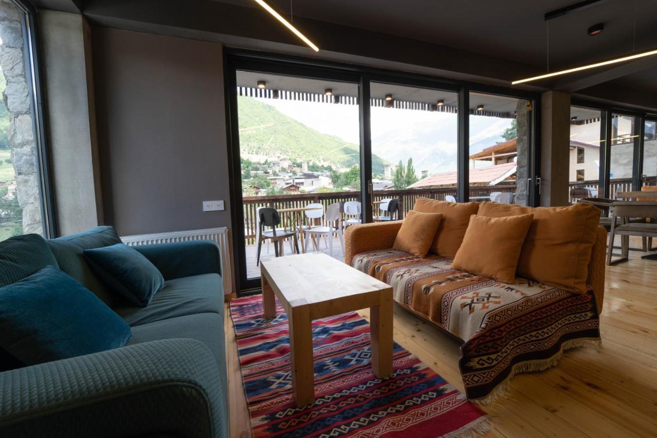 Hotel Lahili Mestia Bagian luar foto