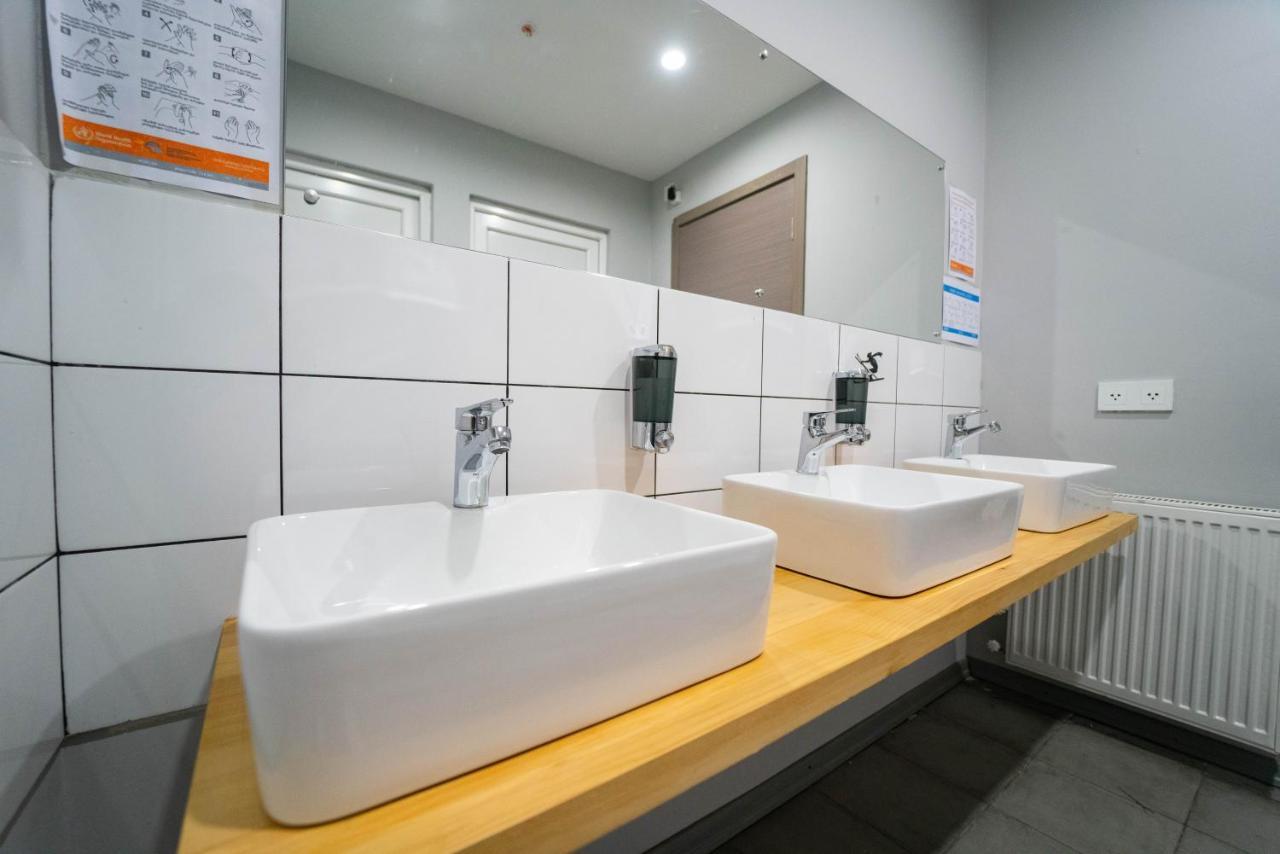 Hotel Lahili Mestia Bagian luar foto