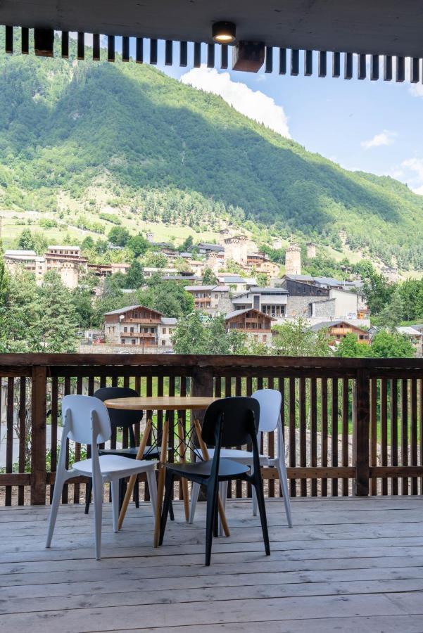 Hotel Lahili Mestia Bagian luar foto
